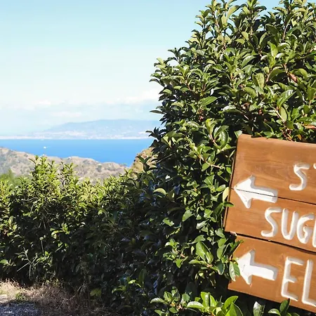 Le Casette Sull'albero Di Alba Lodge