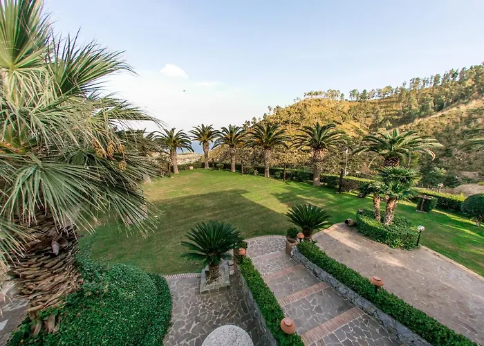 Le Casette Sull'albero Di Alba Lodge Messina