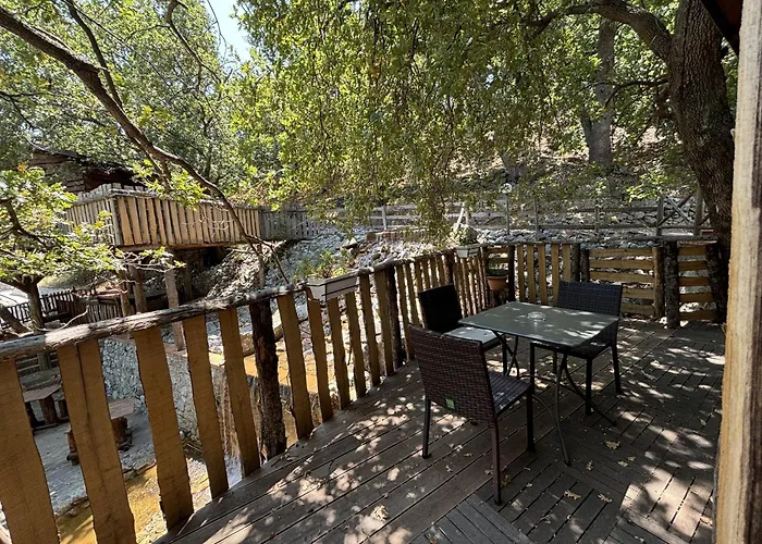 Lodge Le Casette Sull'albero Di Alba *